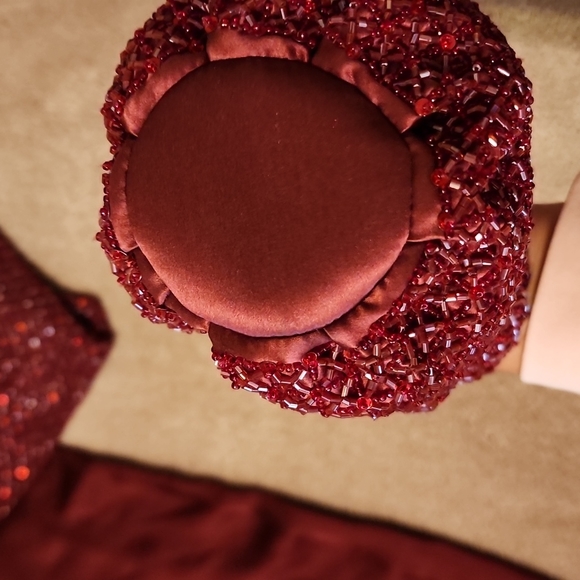 3 piece Ann Taylor burgundy silk skirt size 8, sequin top size 10 & handbag - Picture 7 of 10